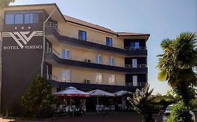 Hotel Verzaci